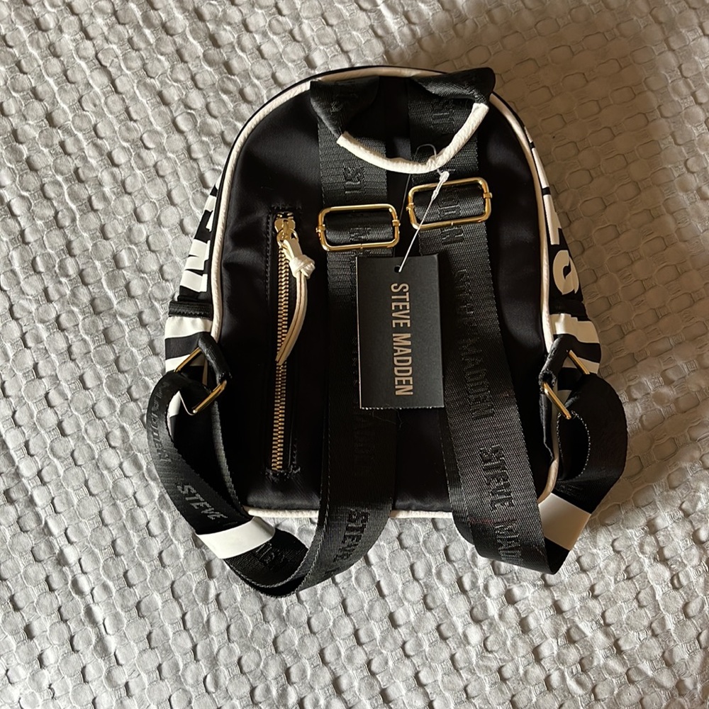 Steve Madden mini backpack - Picture 4 of 6